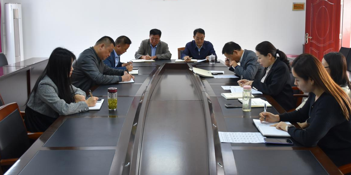 学院党委理论学习中心组专题学习传达习近平总书记考察安徽重要讲话精神