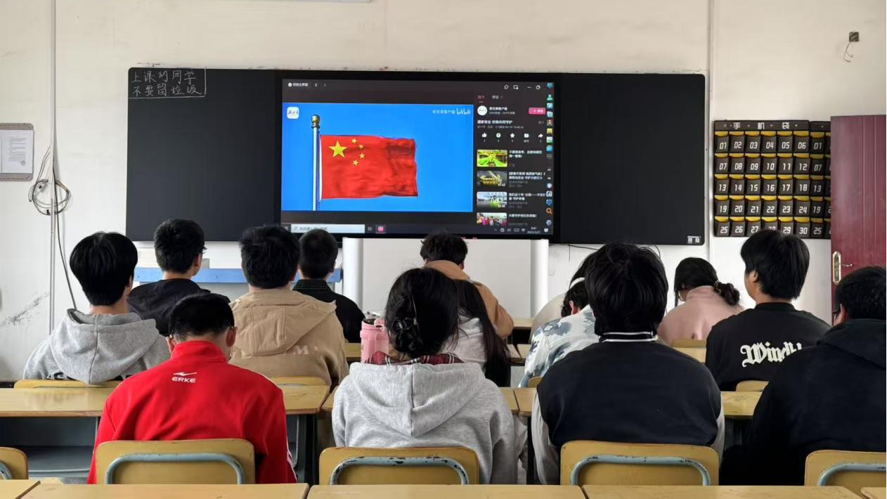 “中国梦，我与祖国共成长”主题团日活动