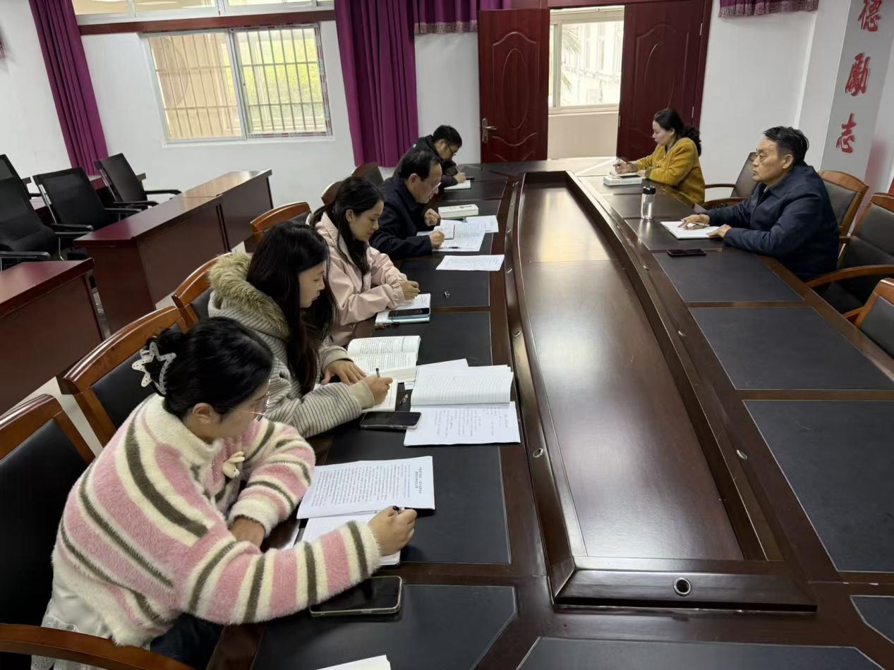 以考促学强根基 以学促干显担当 ——机关党支部开展党建与时事政治知识测试活动