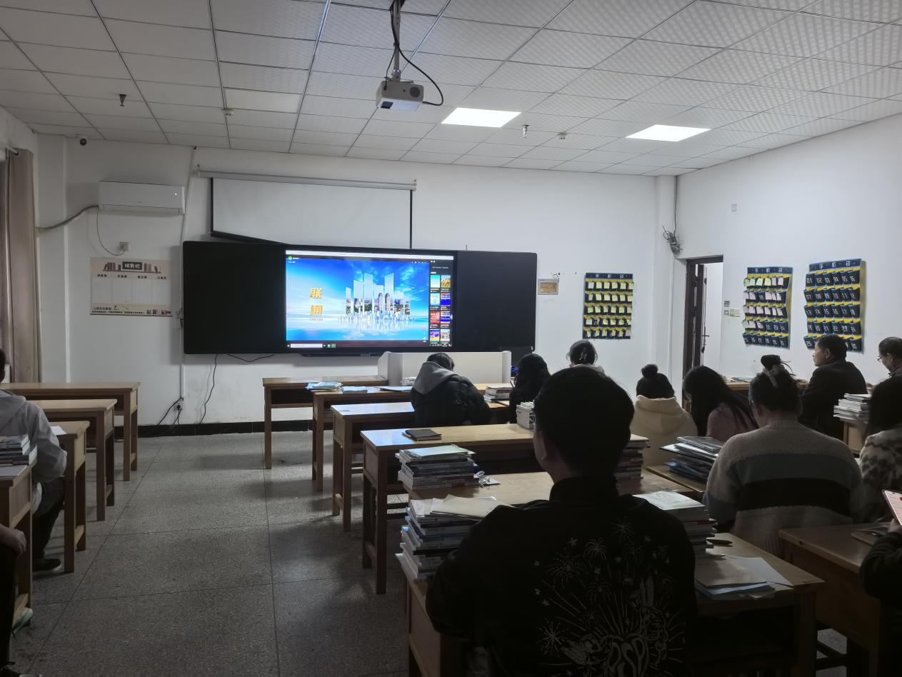 机电经管系党支部集中观看 高校党组织示范微党课第七讲