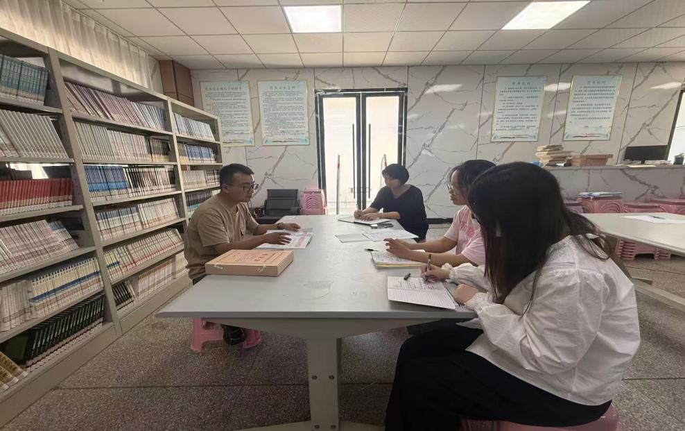 安徽现代信息工程职业学院图书馆召开专题工作会议